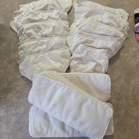 Cloth diapers - Picture 1 of 8